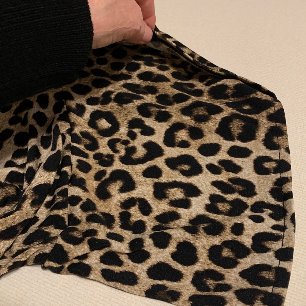 Michael Kors Animal Print Top - Picture 5 of 8